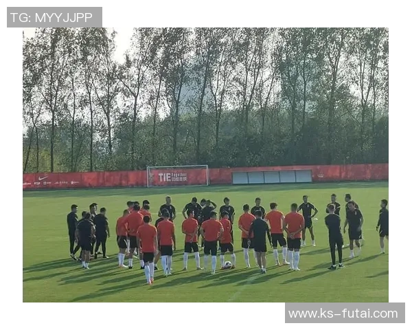 国足迎战朝鲜队全力争胜期待重燃球迷热情与荣耀之路 国足迎战朝鲜队全力争胜期待重燃球迷热情与荣耀之路